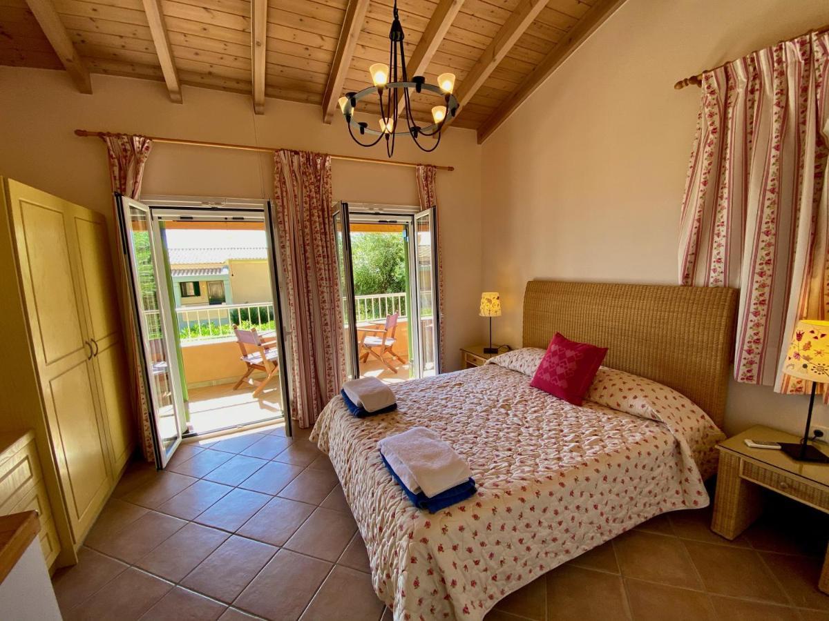 La Riviera Barbati Seaside Apartments & Villas Eksteriør bilde